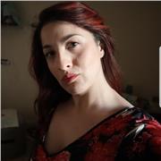 Salve, sarò breve e semplice. 
Mi chiamo Francesca, sono una laureanda in Lettere,disponibile per dare ripetizioni di italiano e soprattutto per far piacere la nostra amata lingua
